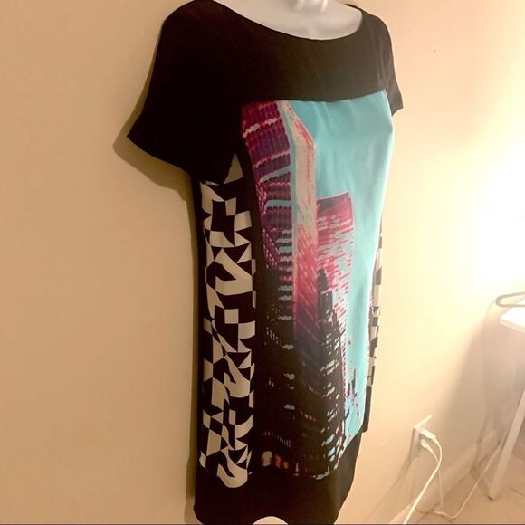 Alice & Trixie Silk Cityscape Shift Dress - Picture 5 of 8